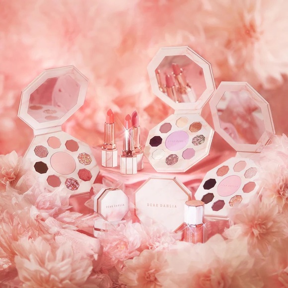 DEAR DAHLIA Diadalia Blooming Edition Secret Garden Palette Tea Party - Picture 7 of 12